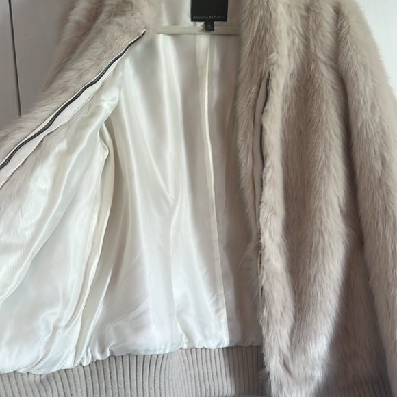 Banana Republic women’s faux fur jacket size XL Tall - Picture 6 of 6